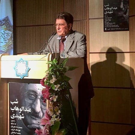 مستان سلامت میکنند