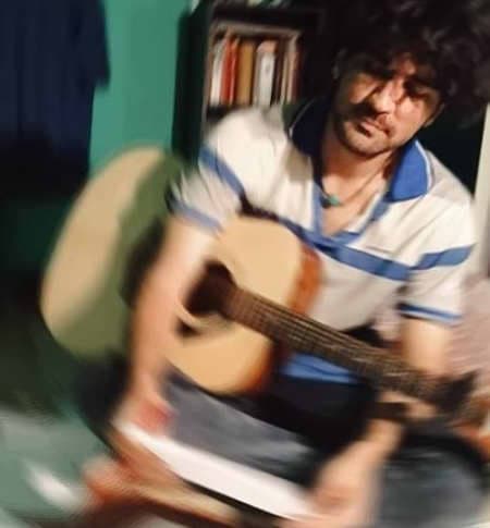 مثل کشتی زیر دریا