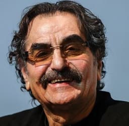 تفنگ دسته نقرم رو فروختم شهرام ناظری