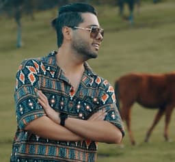 همه حواسم پاییز امساله